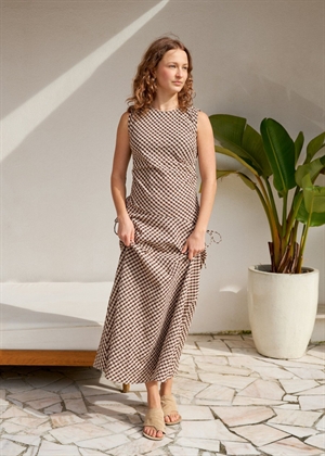 PRE-ORDER / Saxton check kjole Brown Neo Noir 